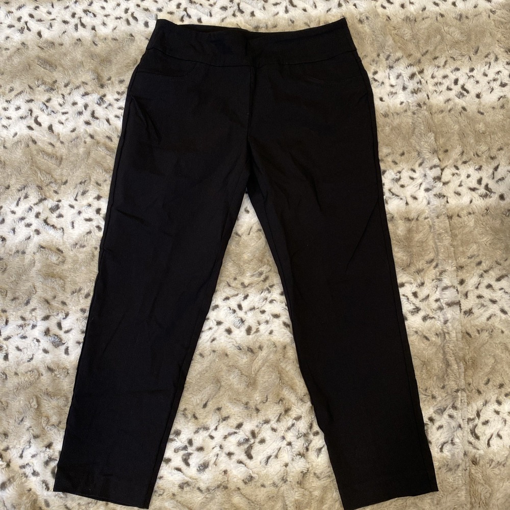 Ruby Red Black Pull-up Capris‎ Pants, Size 10P ( 31x25)